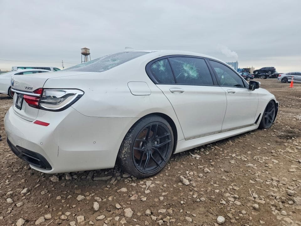 2017 BMW 750 XI 3