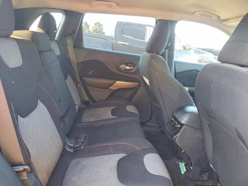 2018 JEEP CHEROKEE LATITUDE 11