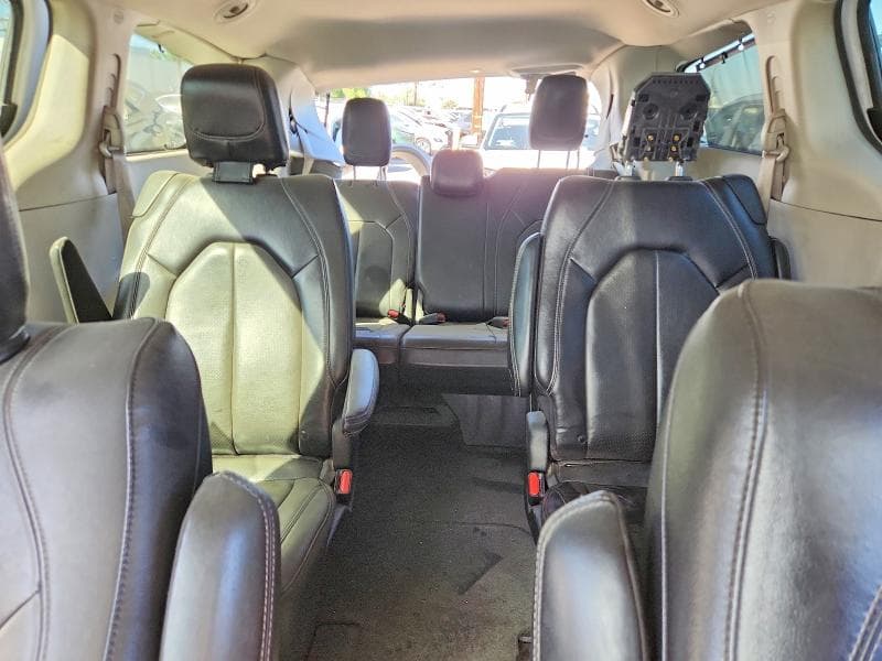 2022 CHRYSLER PACIFICA TOURING L 10