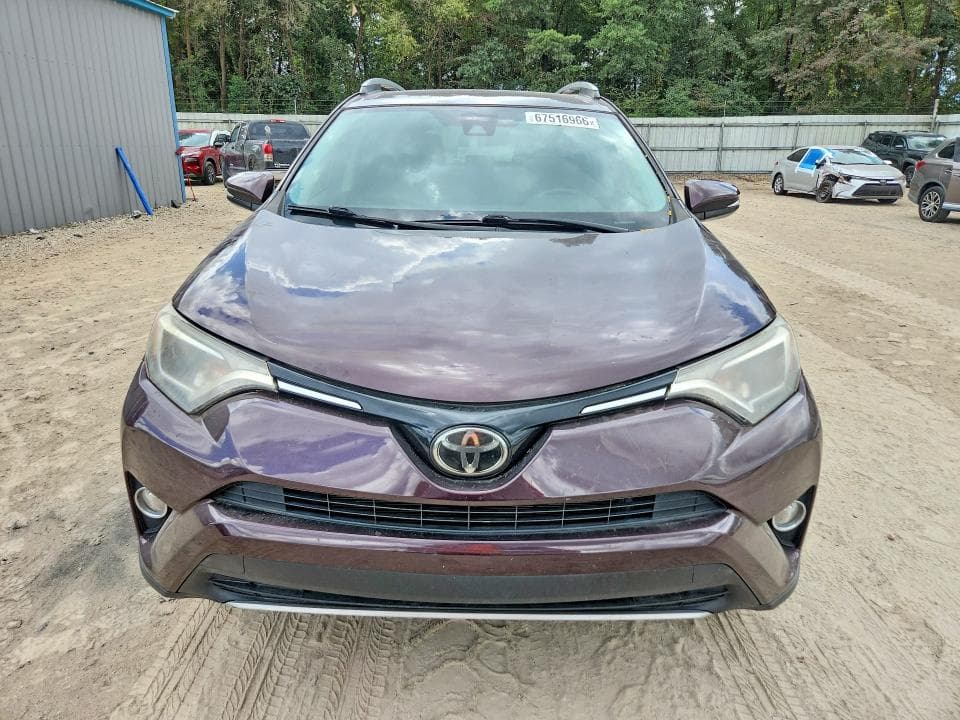 2017 TOYOTA RAV4 XLE 5