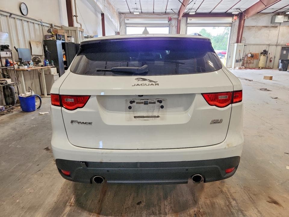 2017 JAGUAR F-PACE PREMIUM 6