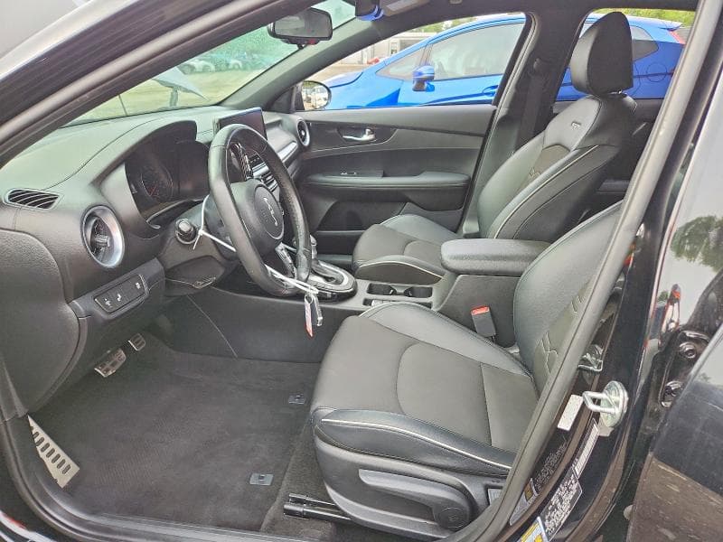 2023 KIA FORTE GT LINE 7
