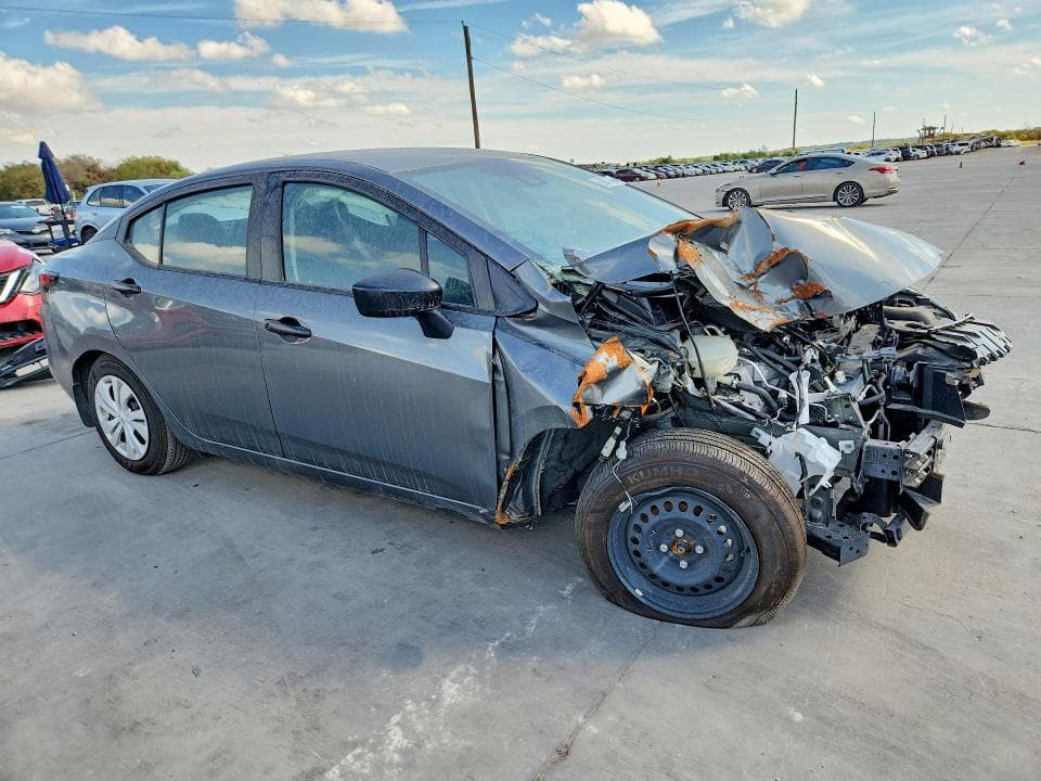 2025 NISSAN VERSA S 4