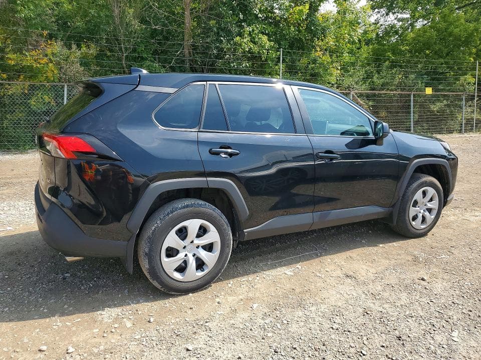 2023 TOYOTA RAV4 LE 3