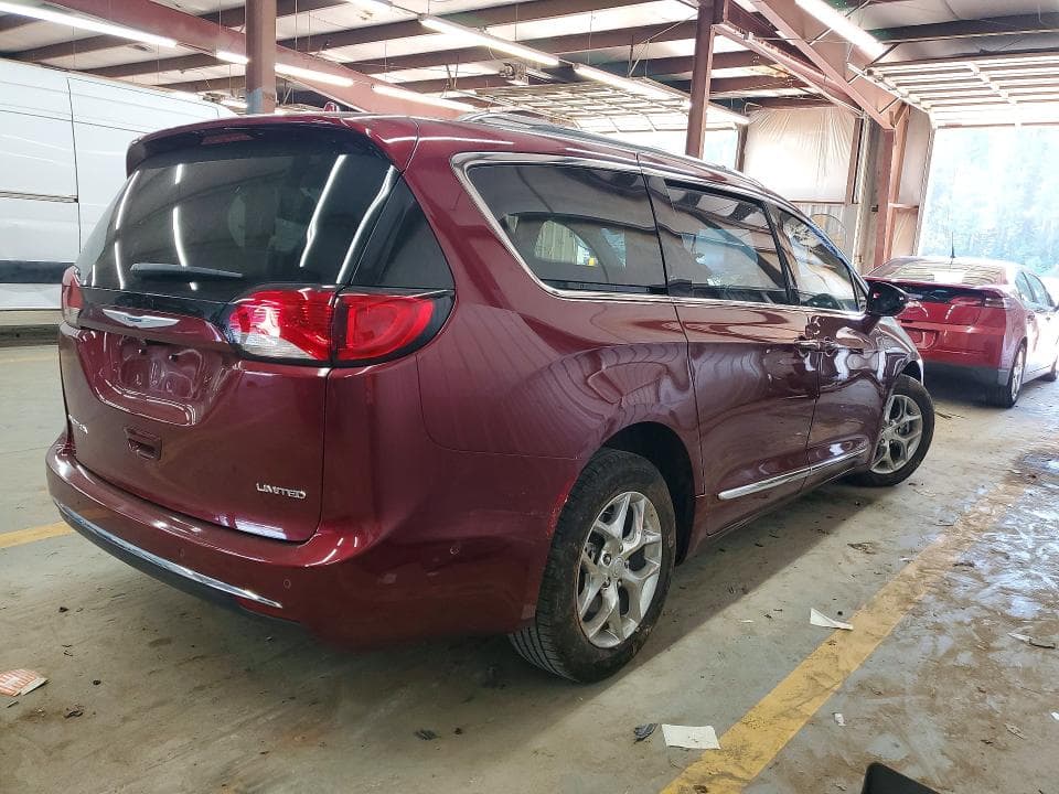 2017 CHRYSLER PACIFICA LIMITED 3