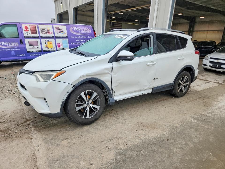 2017 TOYOTA RAV4 XLE - 1
