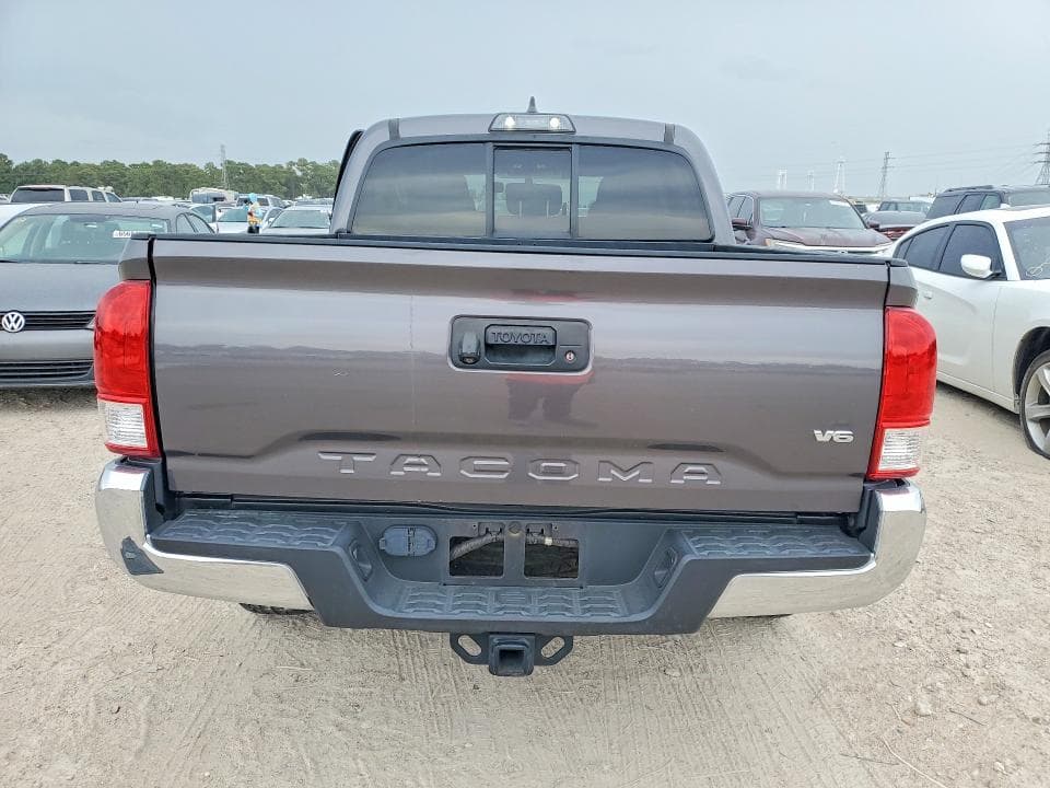 2017 TOYOTA TACOMA SR5 V6 6