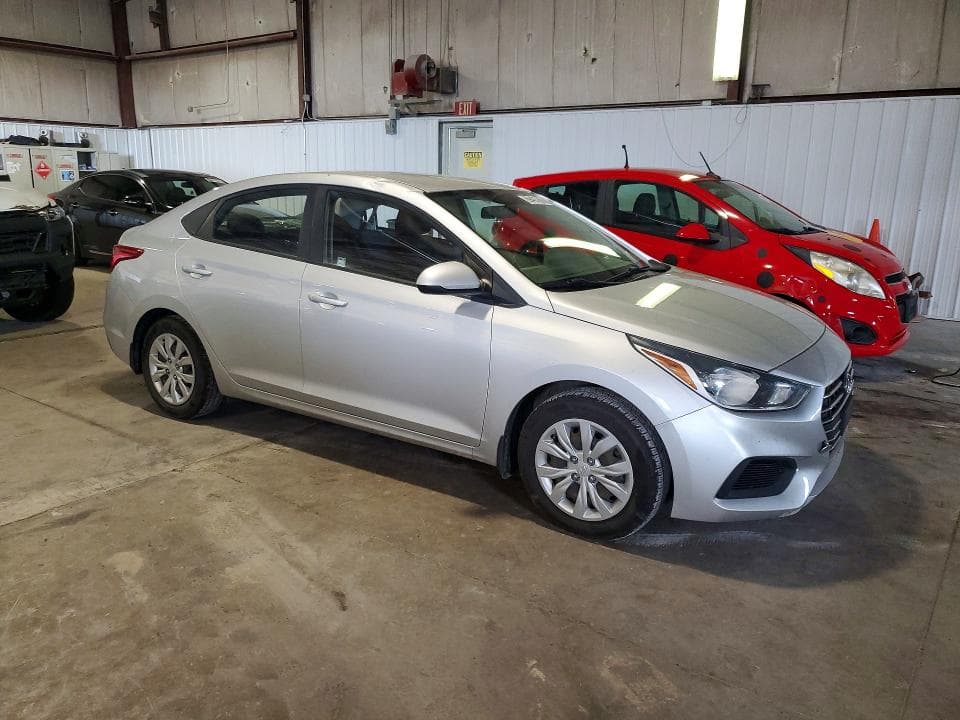 2020 HYUNDAI ACCENT SE 4