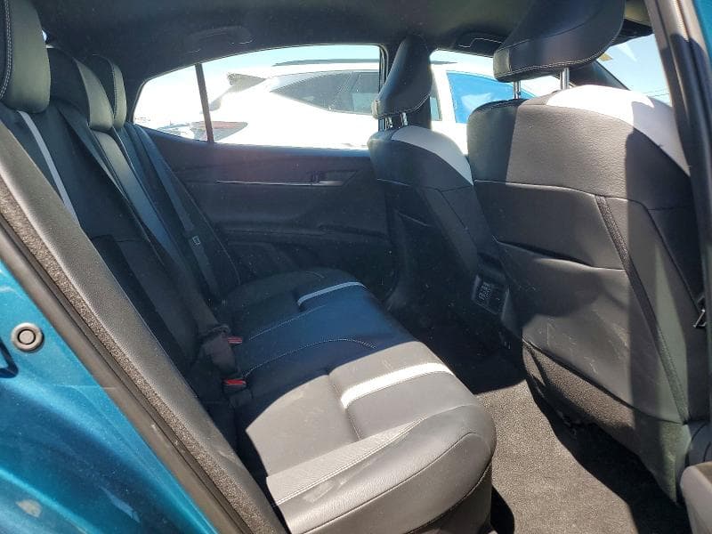 2026 TOYOTA CAMRY SE 10