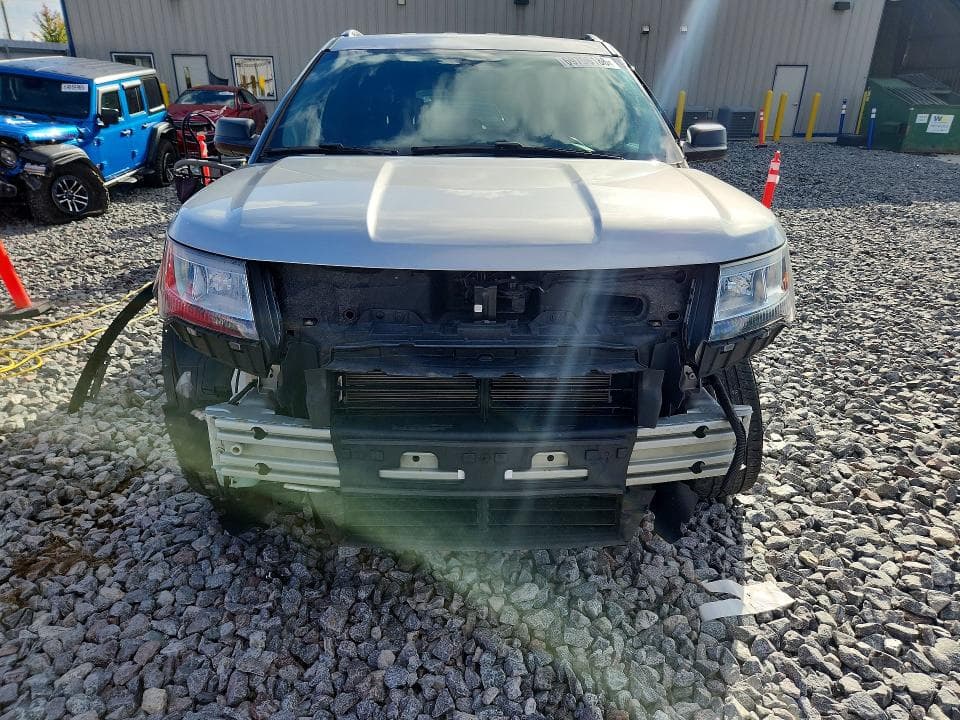 2019 FORD EXPLORER XLT 5