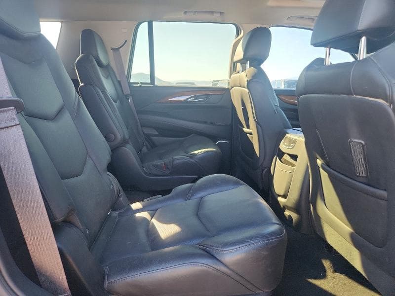 2017 CADILLAC ESCALADE LUXURY 11