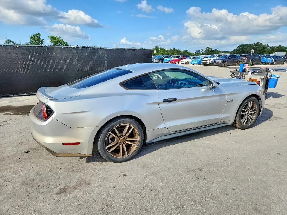 2017 FORD MUSTANG 3