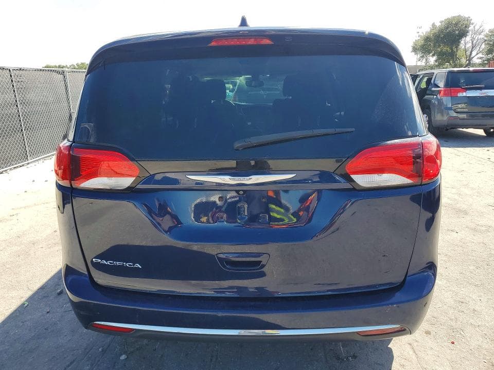 2017 CHRYSLER PACIFICA TOURING L 6