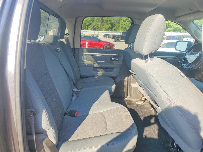 2018 RAM 1500 SLT 10