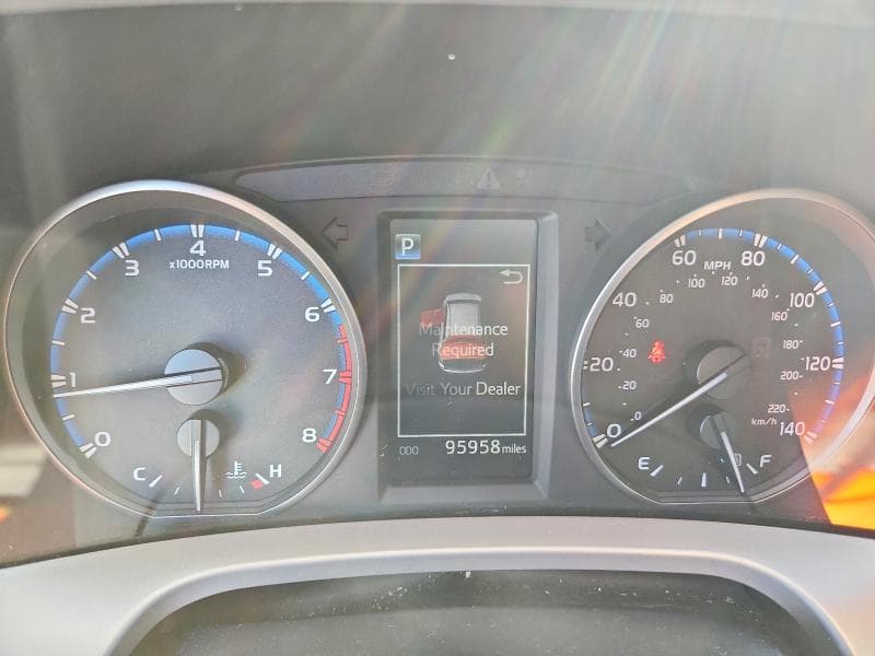 2017 TOYOTA RAV4 LE 9