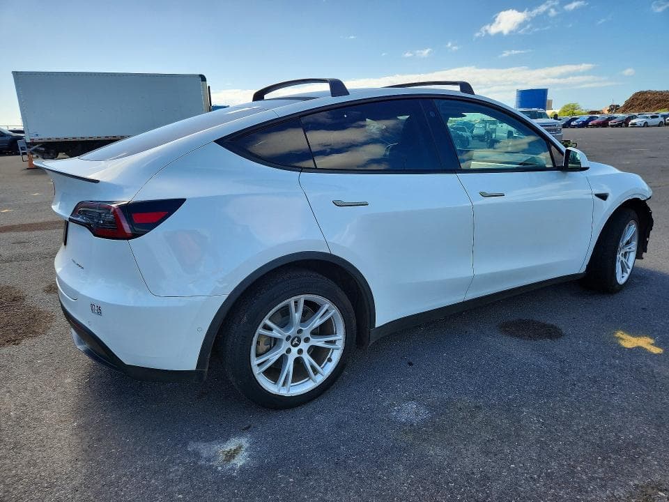 2022 TESLA MODEL Y 3