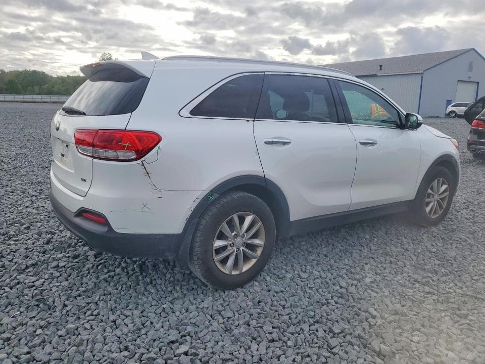 2018 KIA SORENTO LX 3