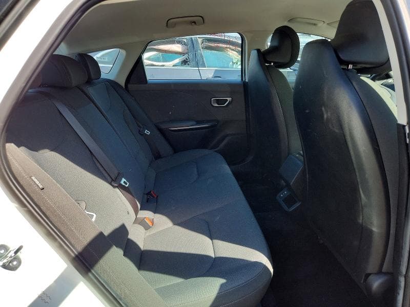 2025 KIA K4 LXS 10