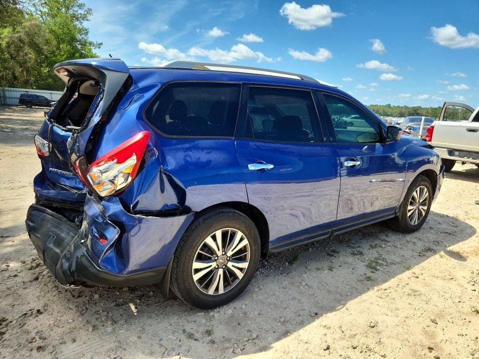 2017 NISSAN PATHFINDER S 3
