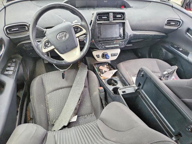 2018 TOYOTA PRIUS THREE 8