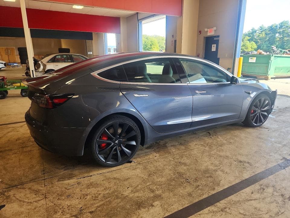 2018 TESLA MODEL 3 3