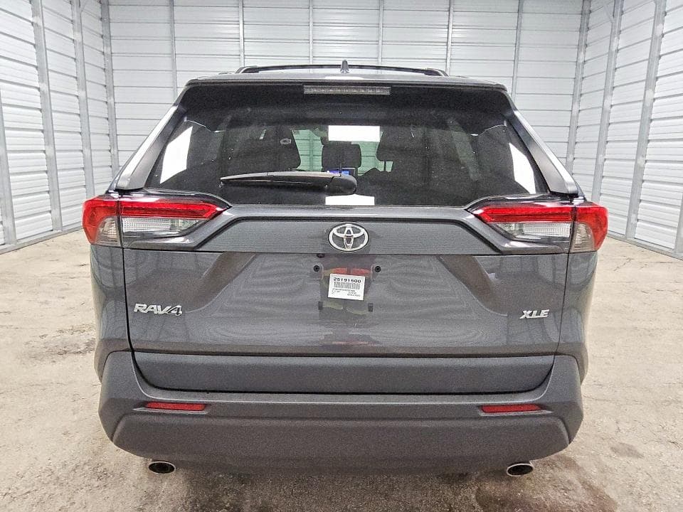 2025 TOYOTA RAV4 XLE PREMIUM 6
