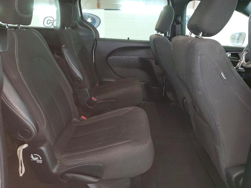 2022 CHRYSLER PACIFICA TOURING 11