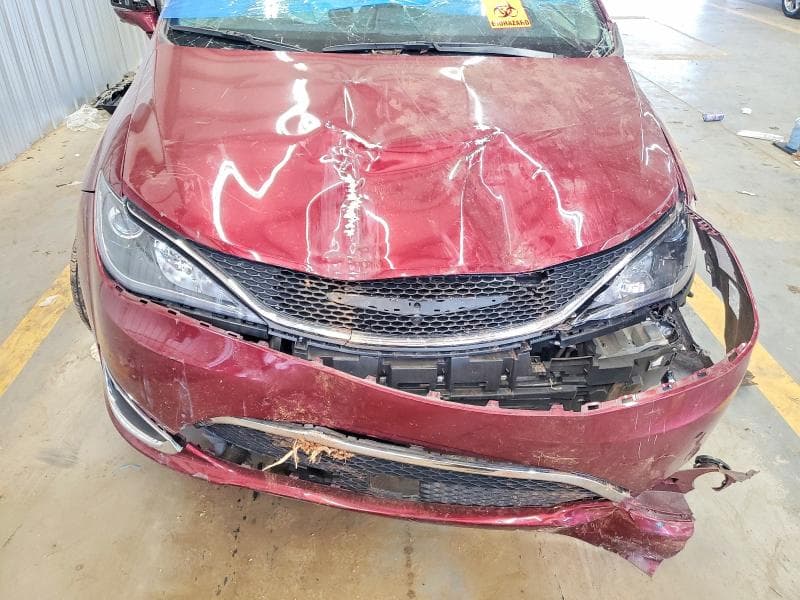 2017 CHRYSLER PACIFICA LIMITED 11