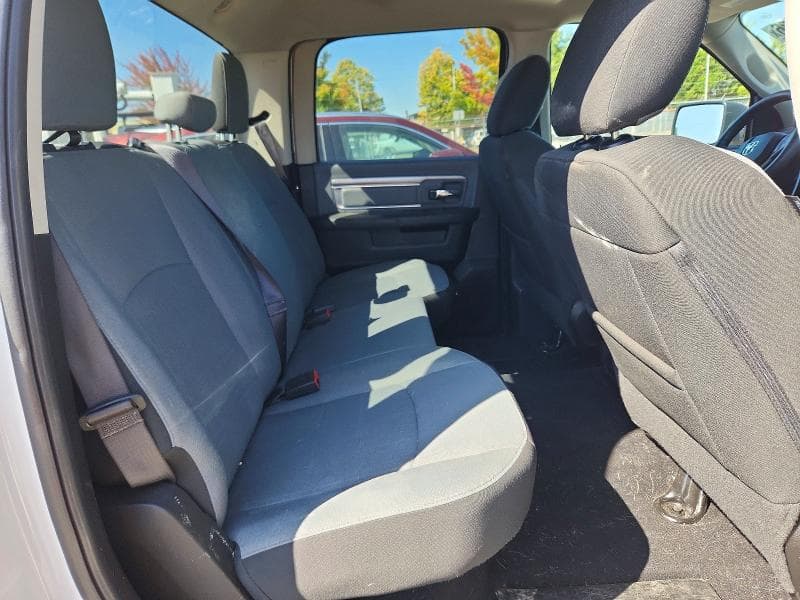 2021 RAM 1500 CLASSIC SLT 10