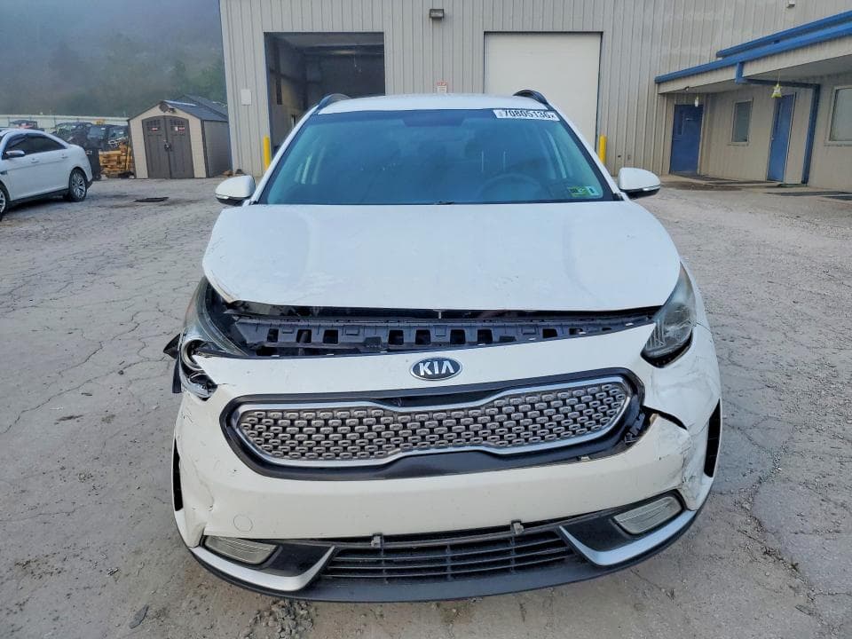 2017 KIA NIRO EX 5