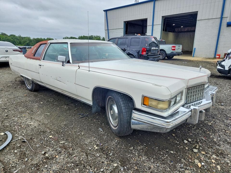 1976 CADILLAC DEVILLE 4