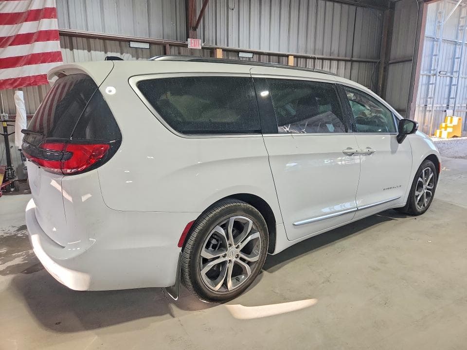 2026 CHRYSLER PACIFICA PINNACLE 3