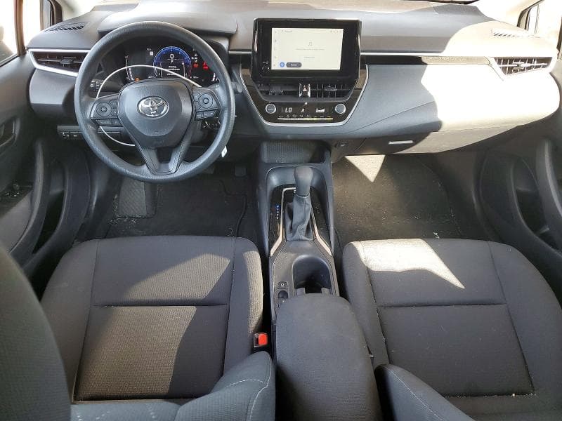 2026 TOYOTA COROLLA LE 8