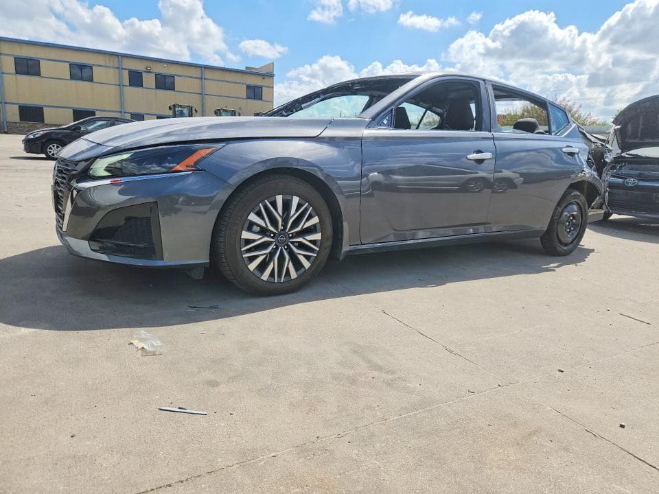 2025 NISSAN ALTIMA SV - 1