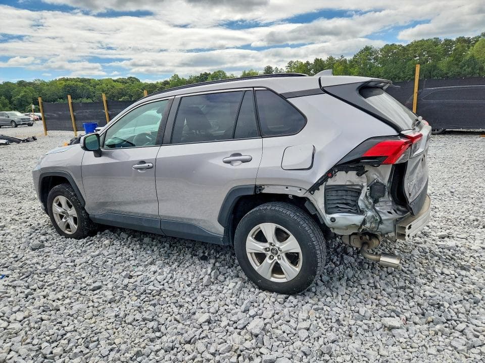 2019 TOYOTA RAV4 XLE 2