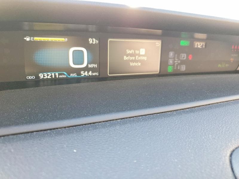 2018 TOYOTA PRIUS TWO 9