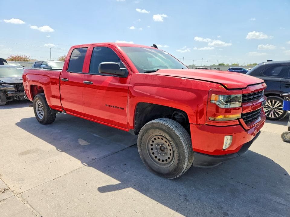 2017 CHEVROLET SILVERADO K1500 CUSTOM 4
