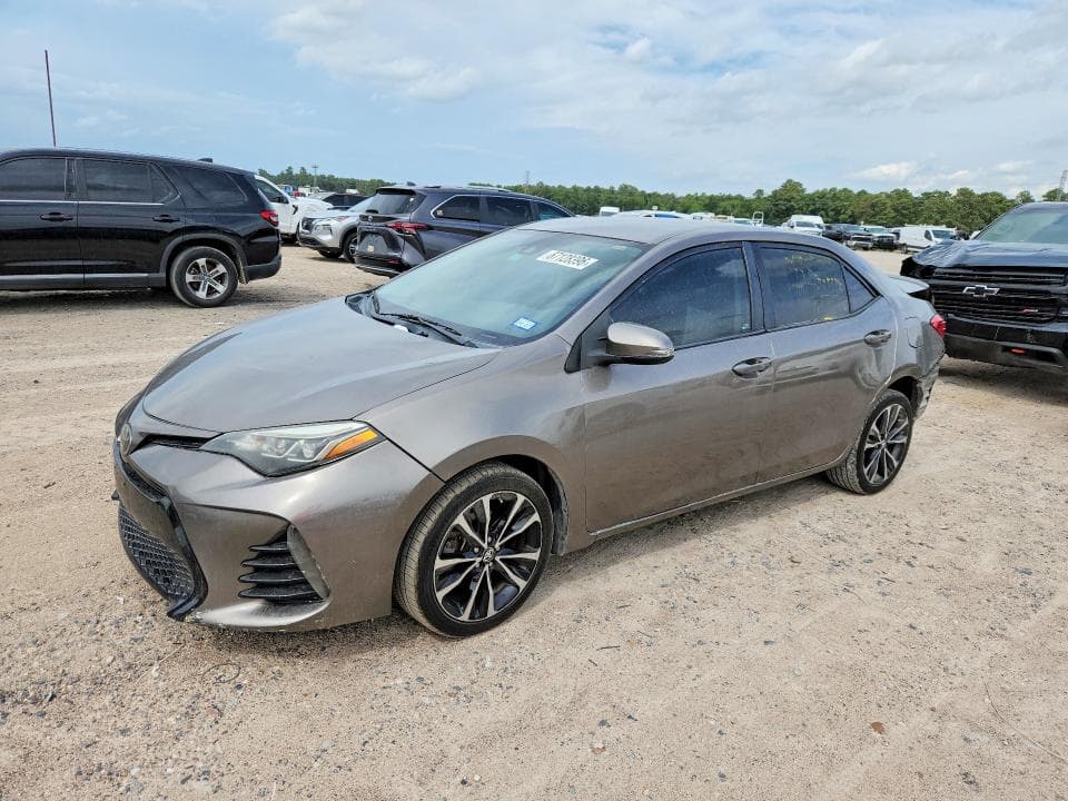 2017 TOYOTA COROLLA SE - 1