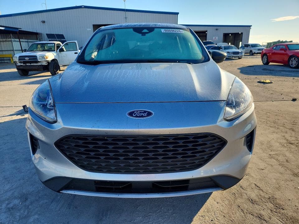 2022 FORD ESCAPE S 5
