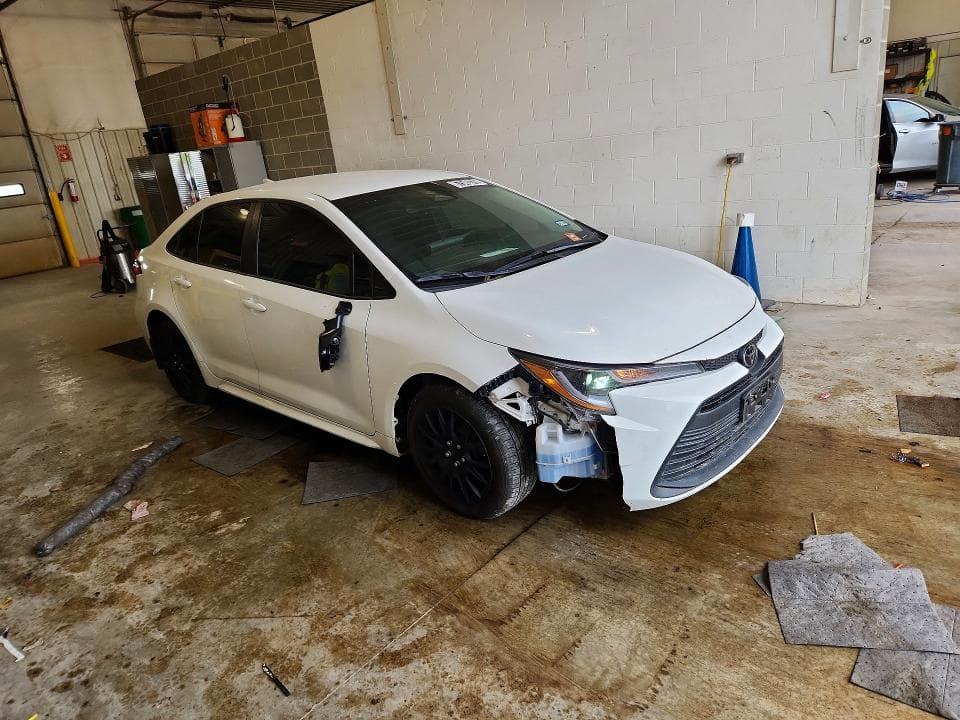 2025 TOYOTA COROLLA LE 4