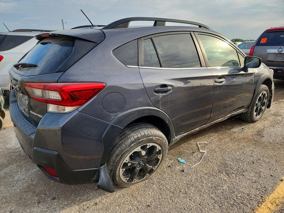 2021 SUBARU CROSSTREK 3
