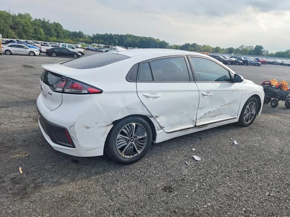 2020 HYUNDAI IONIQ SE 3