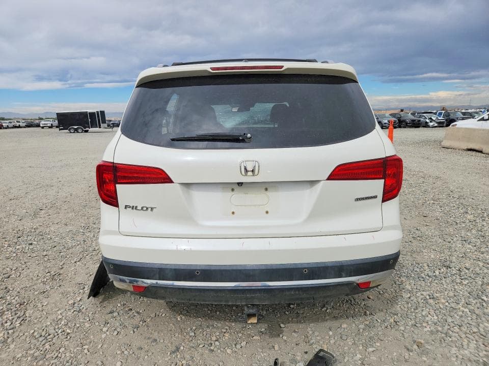 2018 HONDA PILOT TOURING 6
