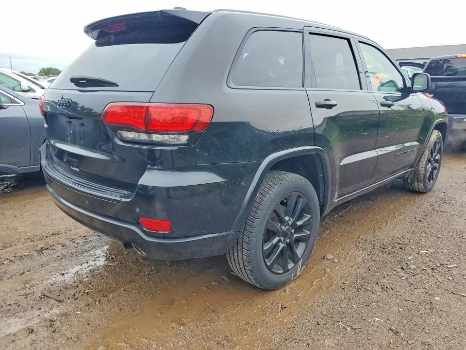 2018 JEEP GRAND CHEROKEE LAREDO 3