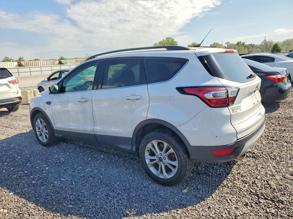 2017 FORD ESCAPE SE 2
