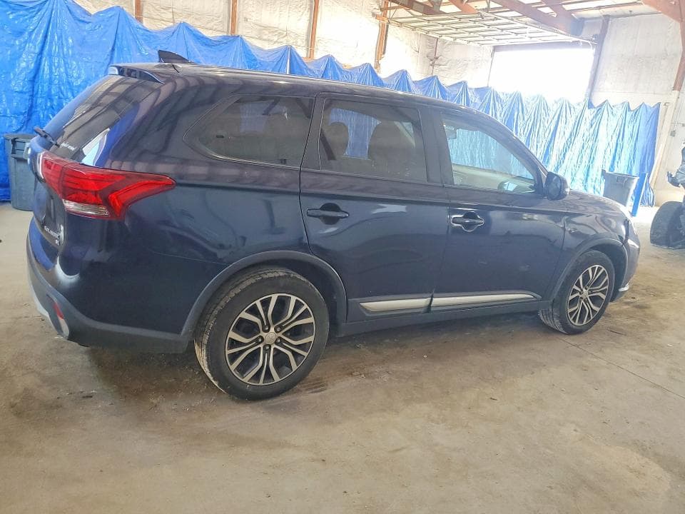 2017 MITSUBISHI OUTLANDER SE 3