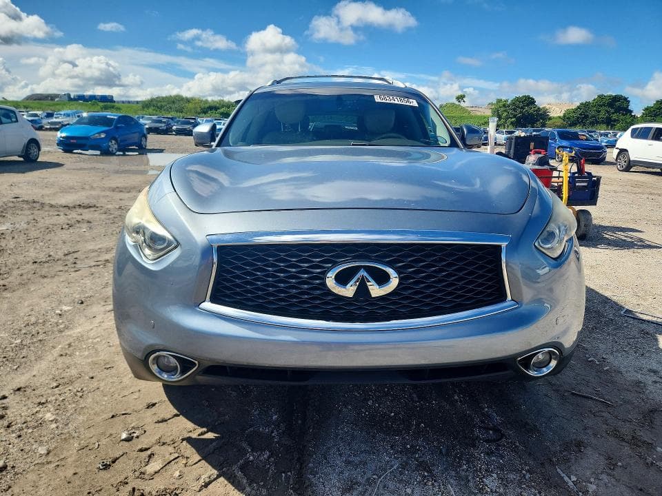 2017 INFINITI QX70 BASE 5
