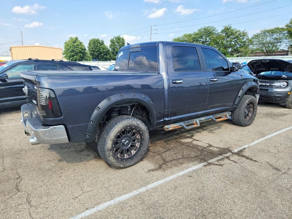 2017 RAM 1500 SLT 3