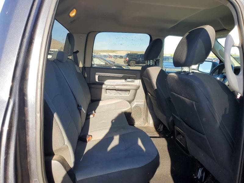 2021 RAM 1500 CLASSIC SLT 10