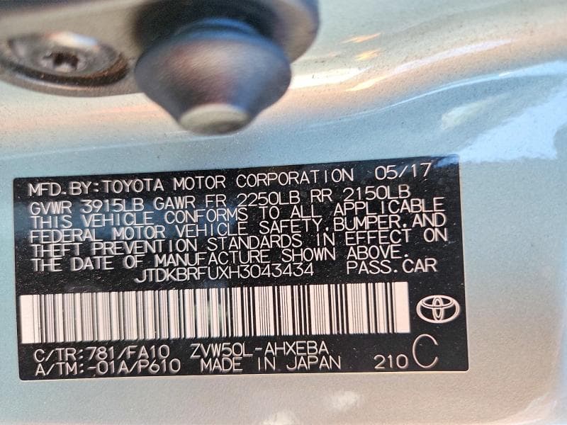 2017 TOYOTA PRIUS TWO 12